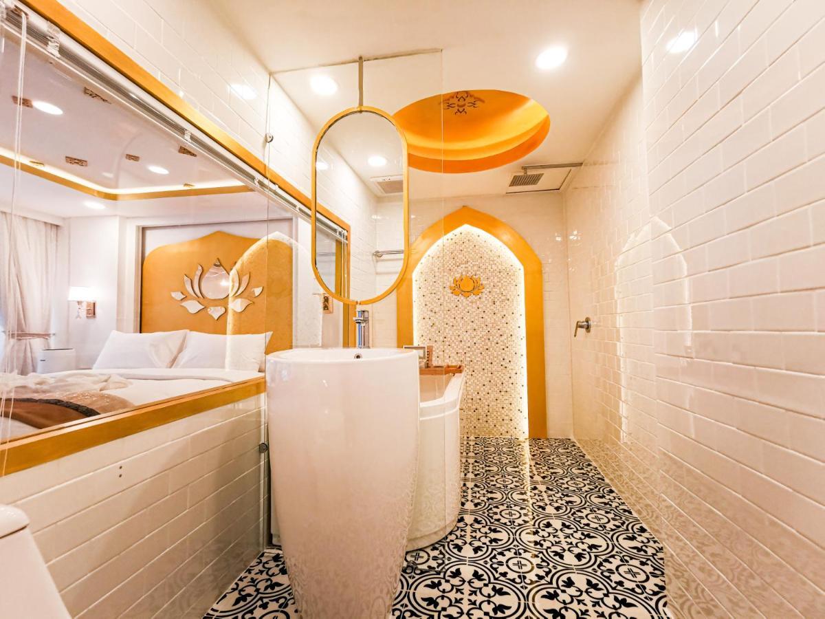 One Dhatu Ayutthaya Premium Homestay Exteriér fotografie