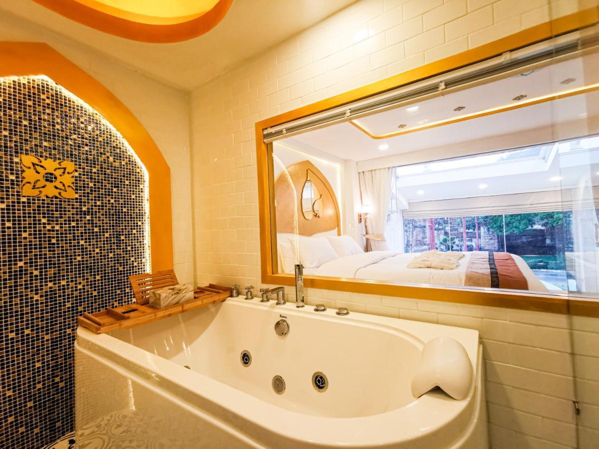 One Dhatu Ayutthaya Premium Homestay Exteriér fotografie